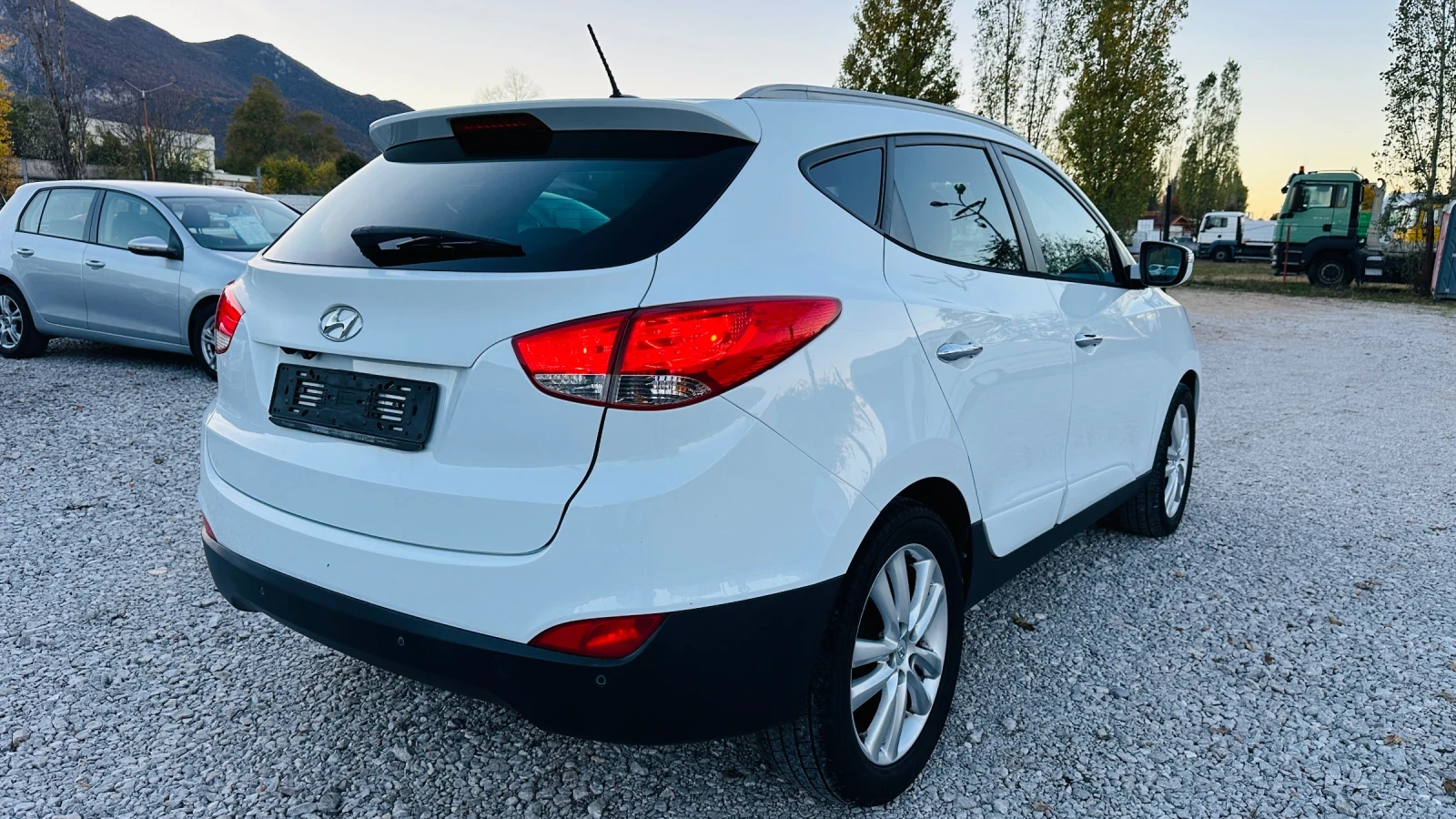 Hyundai IX35 2.0crdi-a-44 - | Mobile.bg   4