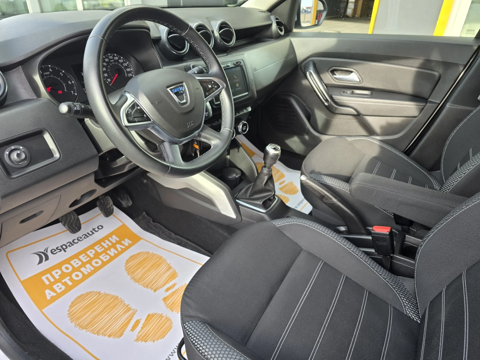 Dacia Duster 1.3 Tce/150 к.с. / 4x4 /Prestige - изображение 10