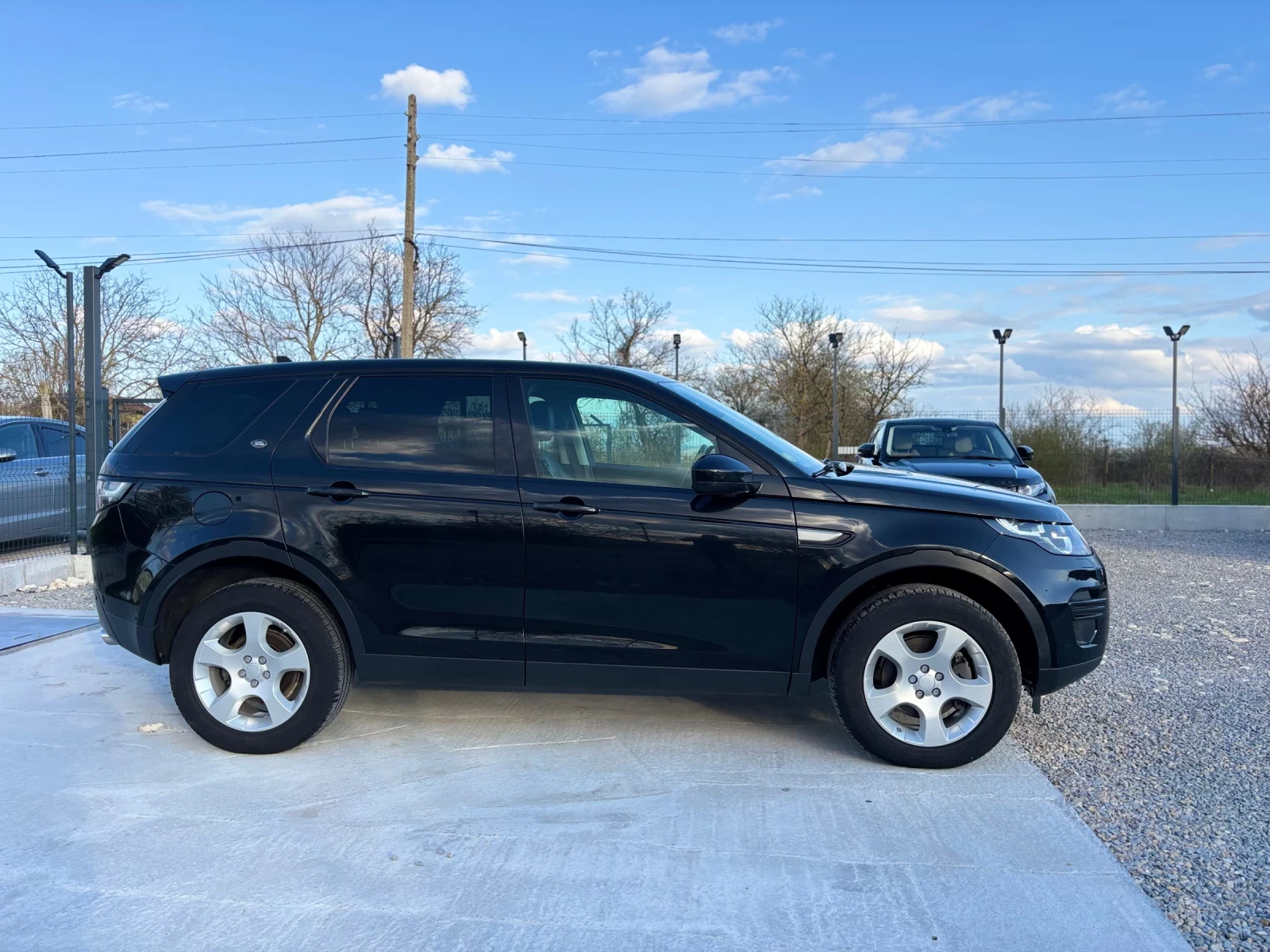 Land Rover Discovery, снимка 4 - Автомобили и джипове - 54160629