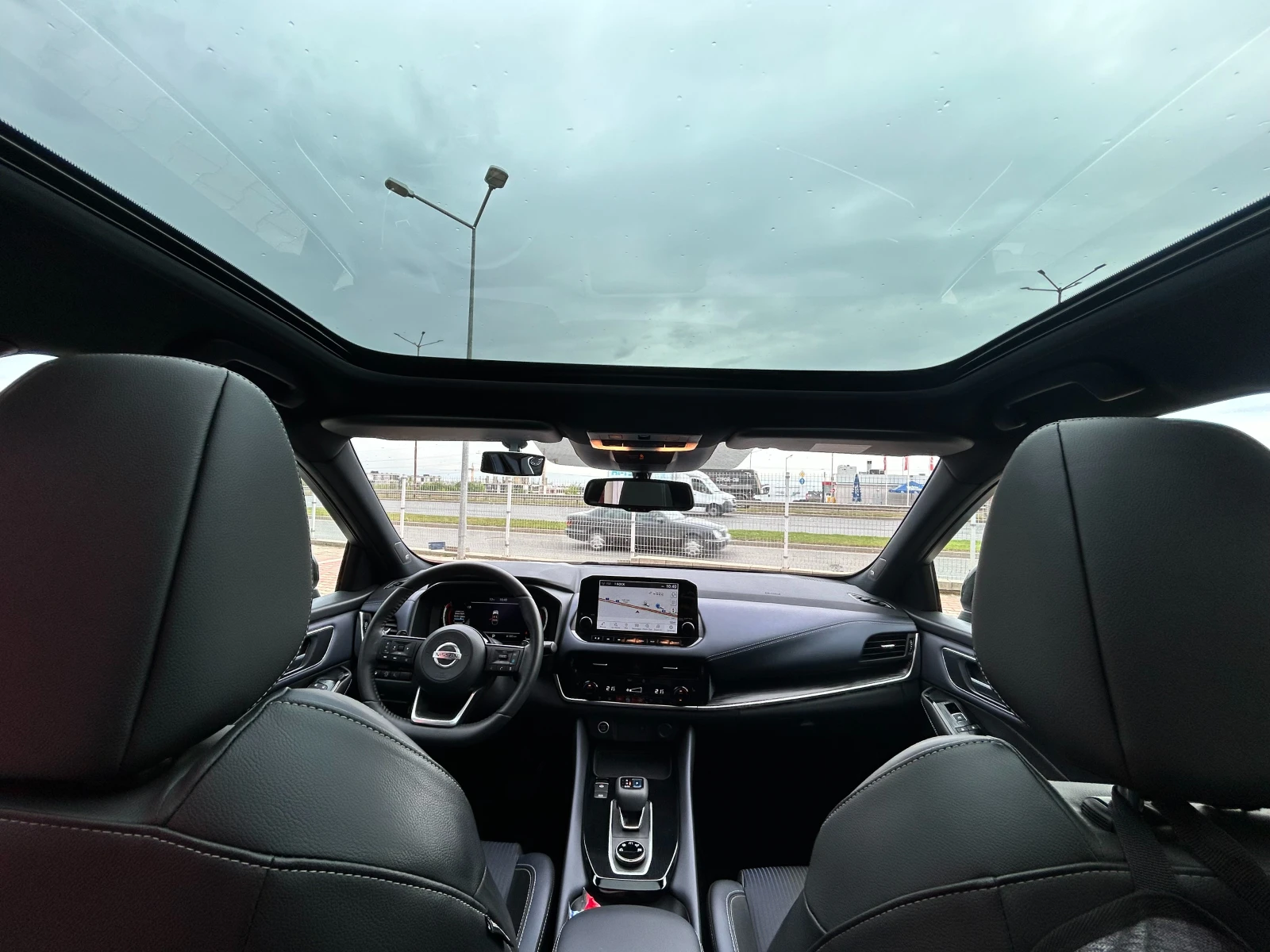 Nissan Qashqai 1.3 DDT Tekna 4x4, снимка 9 - Автомобили и джипове - 54522713