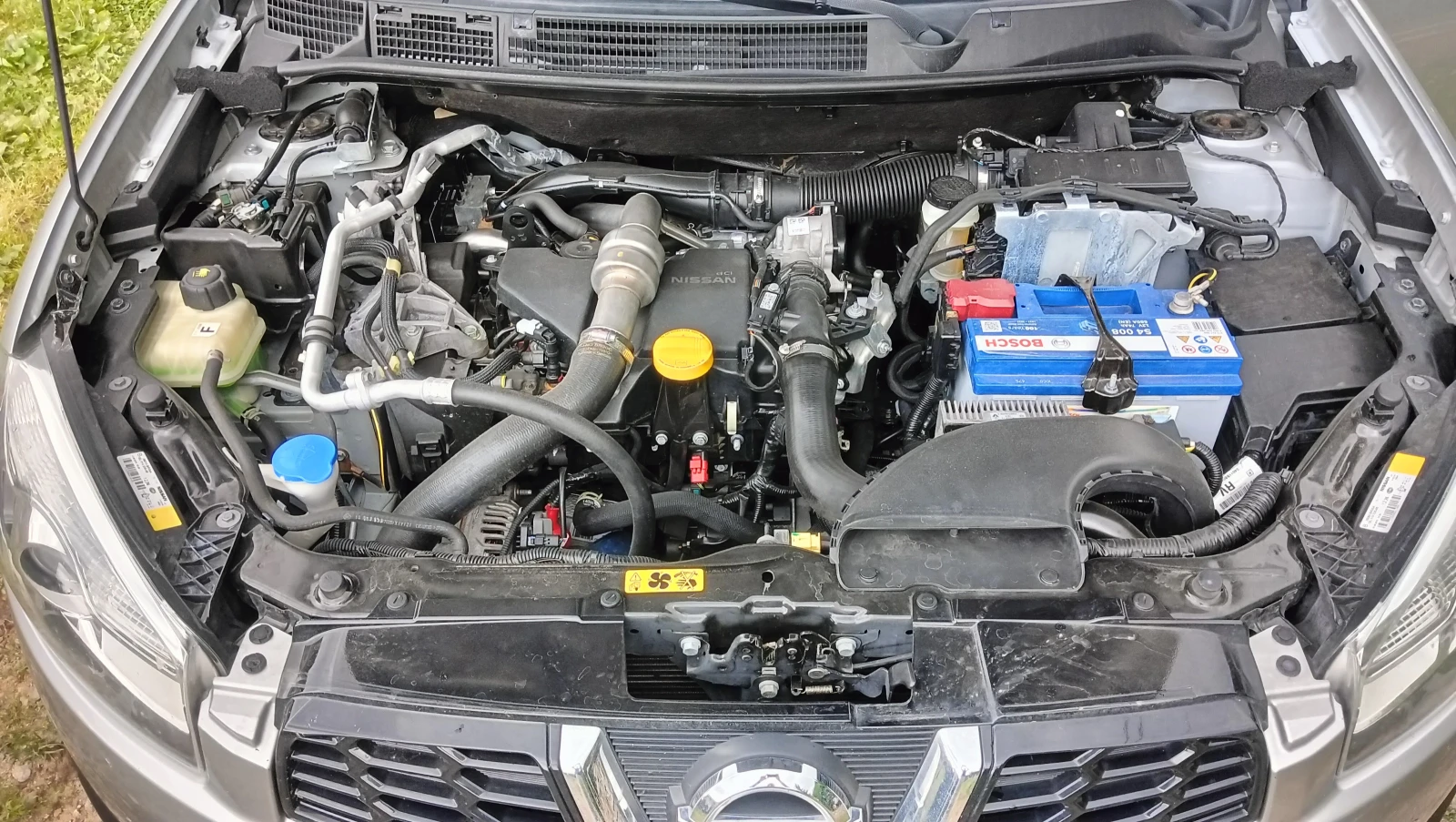 Nissan Qashqai 1.5 dci FWD Acenta (81kw), снимка 16 - Автомобили и джипове - 54937010