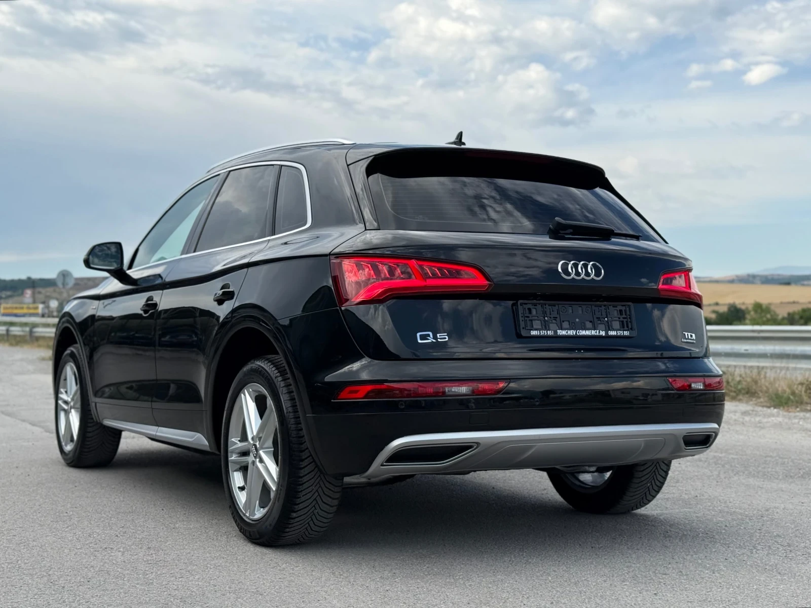 Audi Q5 2.0-TDI-quattro-172.000km-НОВА-S-line+ + + ДИГИТАЛ, снимка 4 - Автомобили и джипове - 55112034