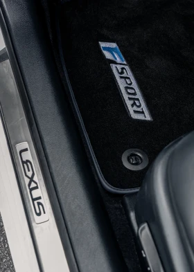 Lexus IS 300 F Sport , снимка 11