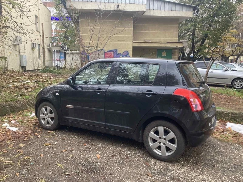 Suzuki Swift, снимка 3 - Автомобили и джипове - 45880947