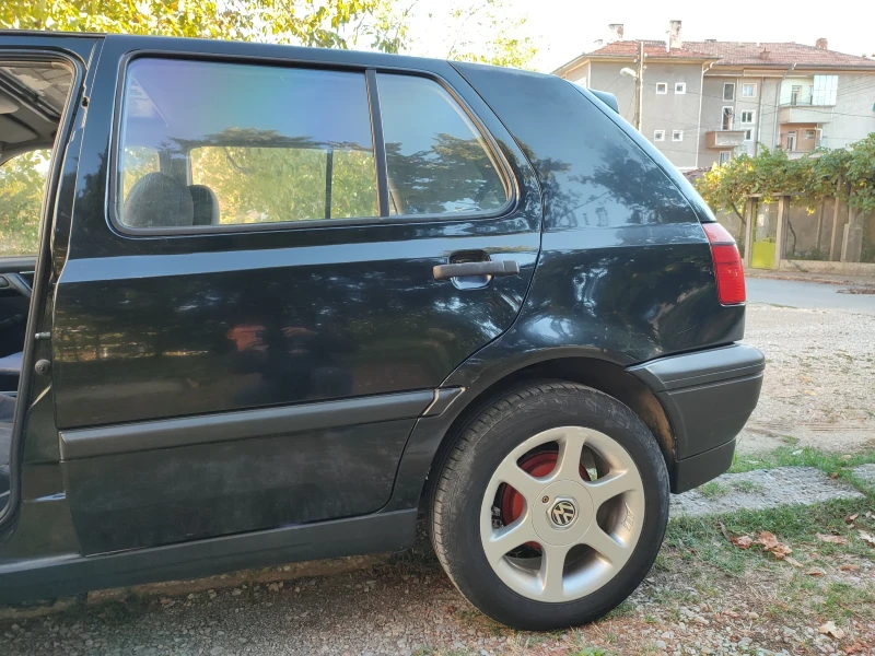 VW Golf, снимка 7 - Автомобили и джипове - 47597403