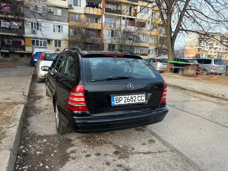 Mercedes-Benz C 220, снимка 4 - Автомобили и джипове - 49172203