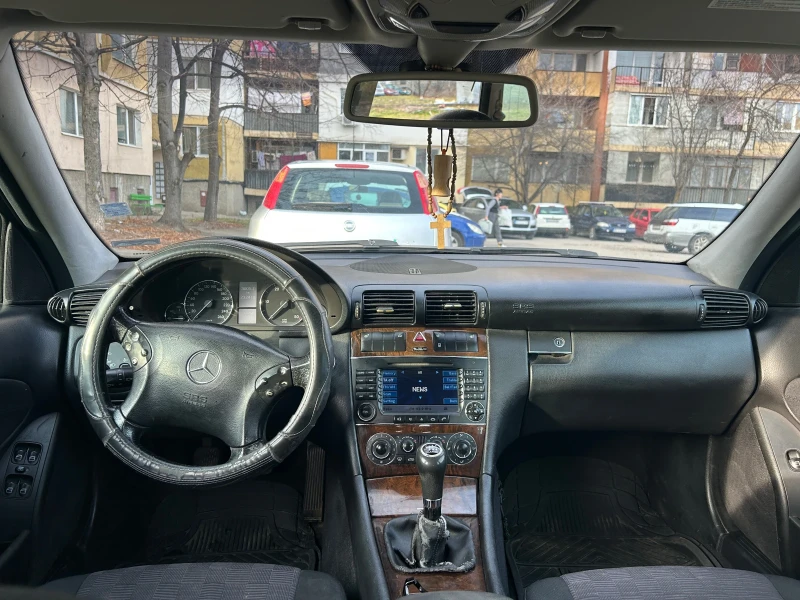 Mercedes-Benz C 220, снимка 8 - Автомобили и джипове - 49172203