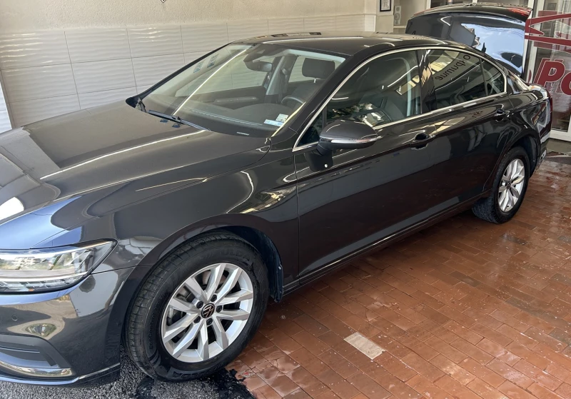 VW Passat, снимка 14 - Автомобили и джипове - 51348719