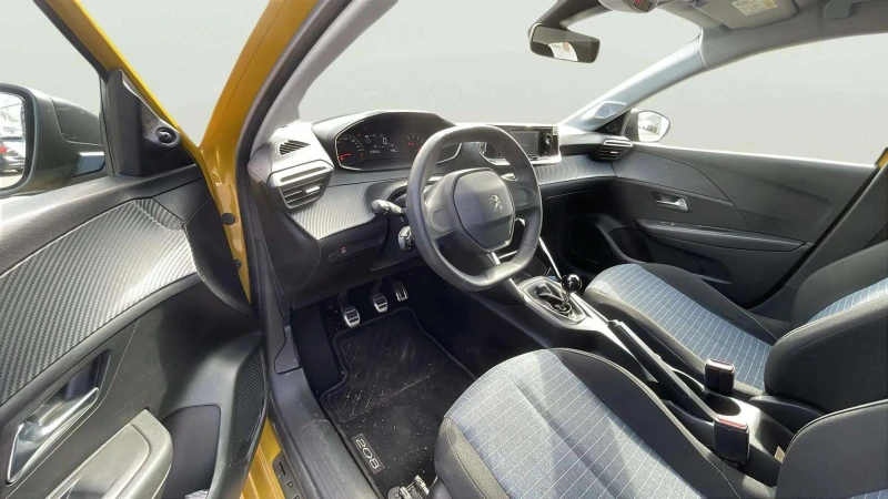 Peugeot 208 1.2i, снимка 10 - Автомобили и джипове - 52045119