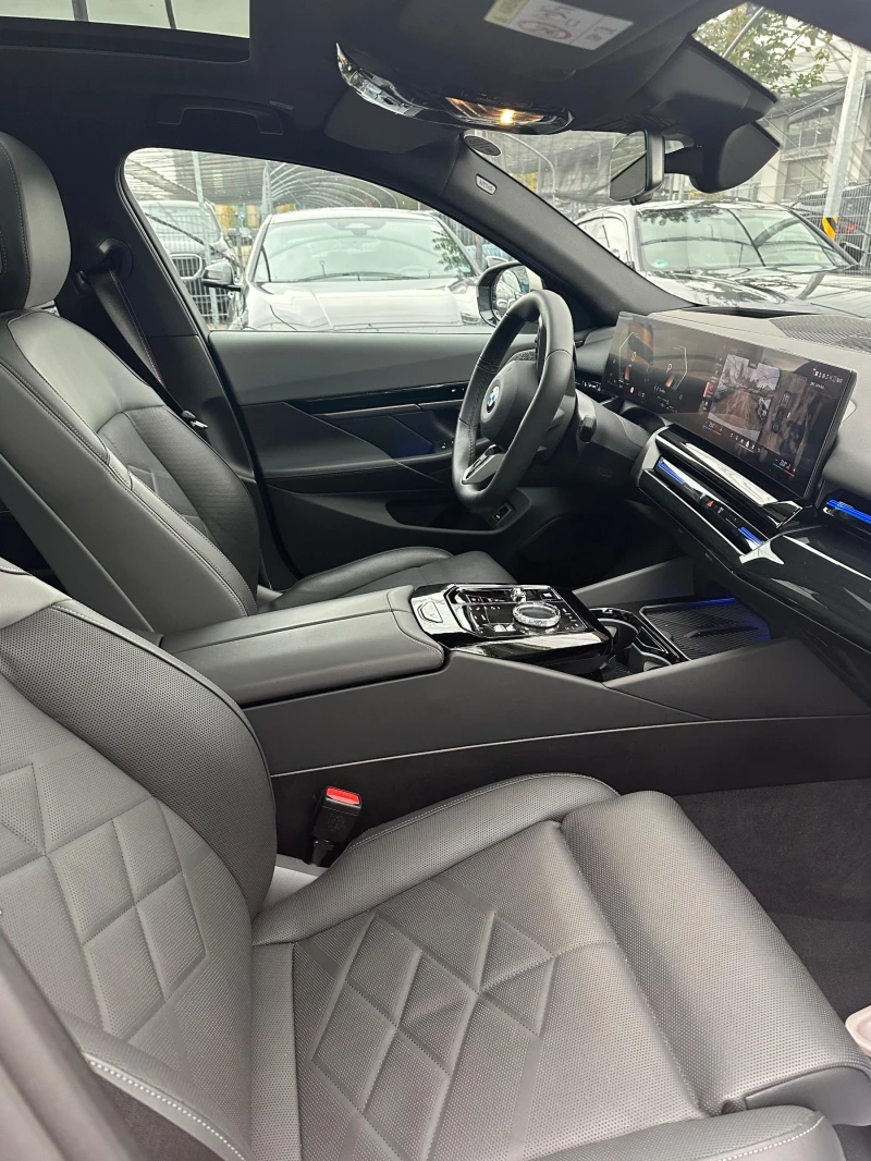 BMW 540 xDrive Limousine M Sport PRO, снимка 8 - Автомобили и джипове - 52901053