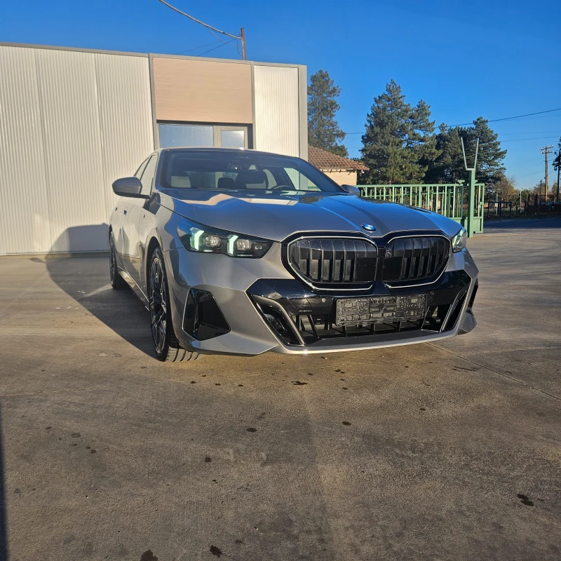 BMW 540 xDrive Limousine M Sport PRO, снимка 3 - Автомобили и джипове - 52901053