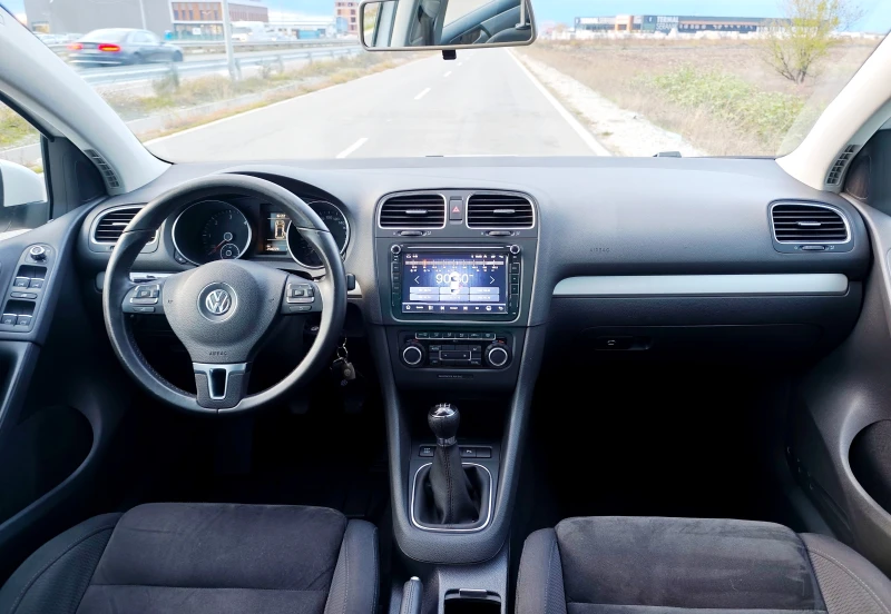 VW Golf 2.0TDI 4motion Highline, снимка 7 - Автомобили и джипове - 52497562