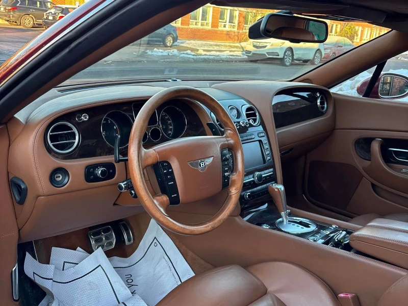 Bentley Continental * CARFAX* АВТО КРЕДИТ, снимка 9 - Автомобили и джипове - 53247225