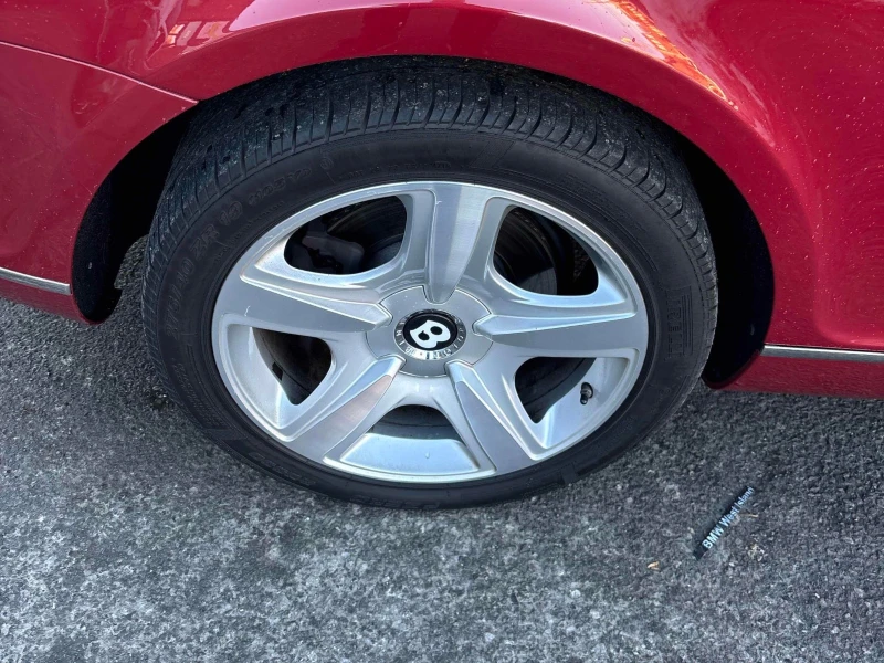 Bentley Continental * CARFAX* АВТО КРЕДИТ, снимка 14 - Автомобили и джипове - 53247225