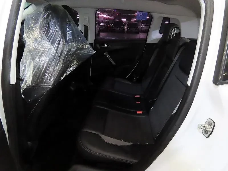 Peugeot 2008 1.6 BlueHDI - САМО 30% АВАНС, снимка 7 - Автомобили и джипове - 56016757