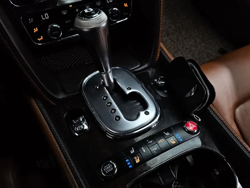 Bentley Continental GT 4.0 - САМО 30% АВАНС, снимка 9 - Автомобили и джипове - 56222653