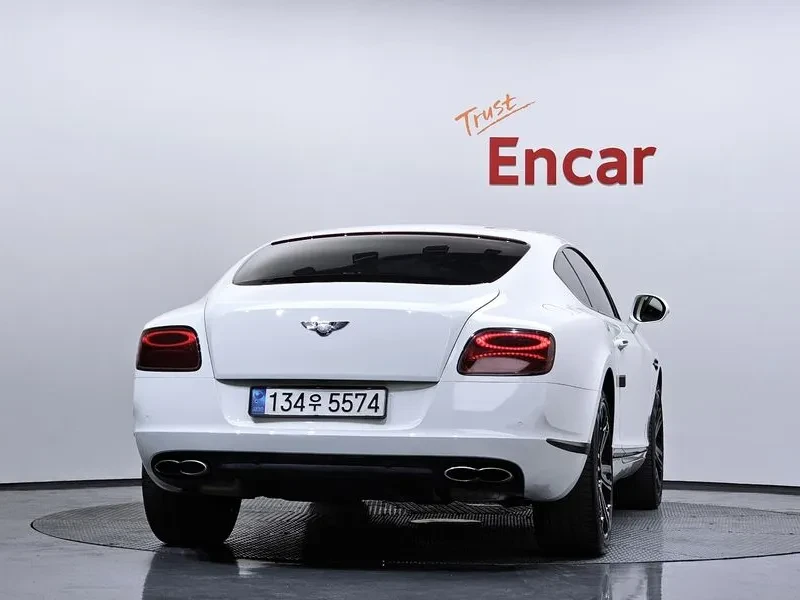 Bentley Continental GT 4.0 - САМО 30% АВАНС, снимка 4 - Автомобили и джипове - 56222653