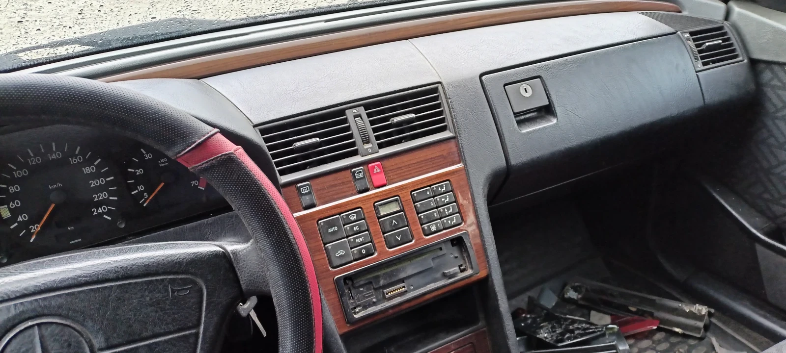 Mercedes-Benz C 180 Бензин - изображение 7