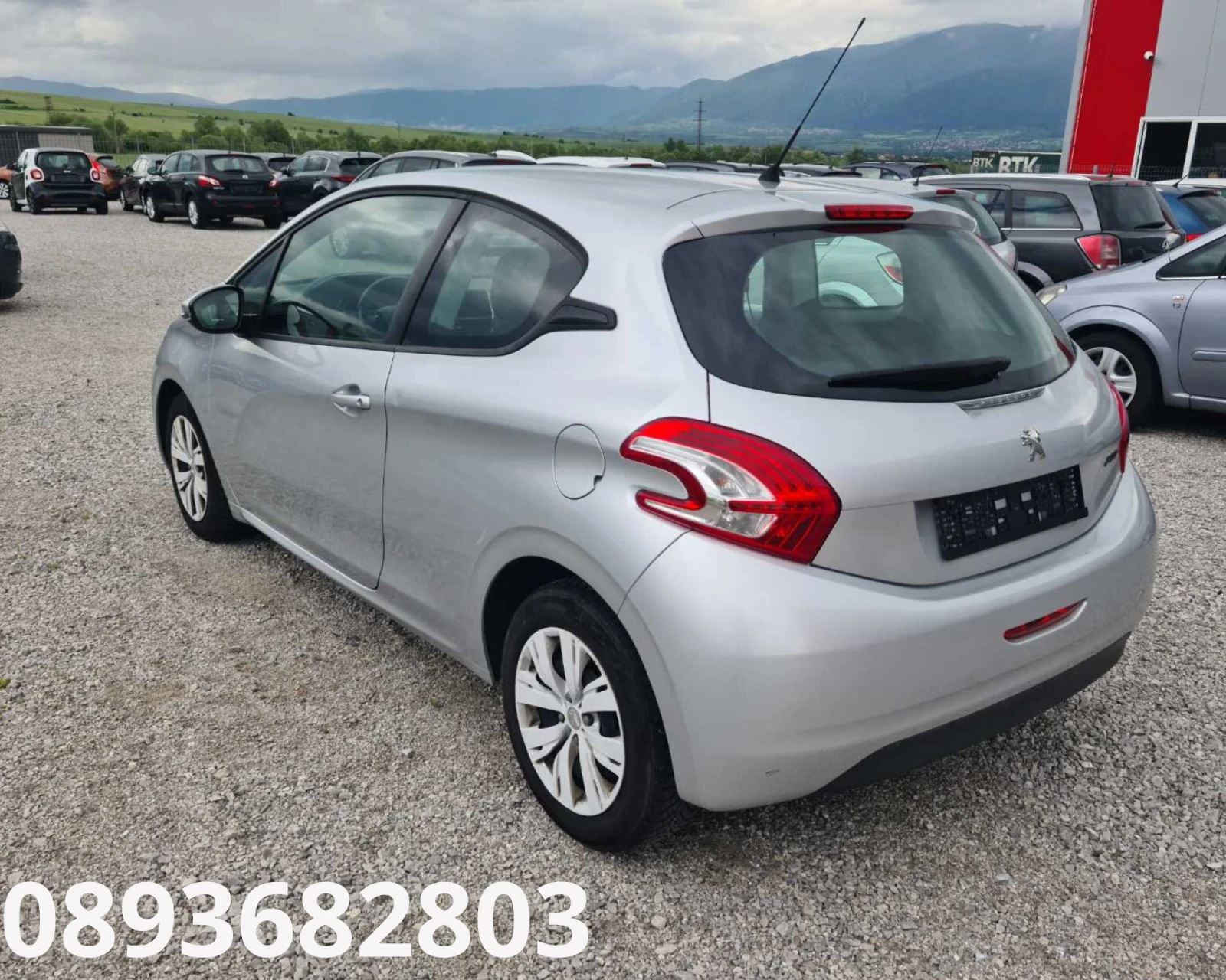 Peugeot 208 1.4HDi-3 врати,    2013г. EURO 5B 144158 KM - изображение 2