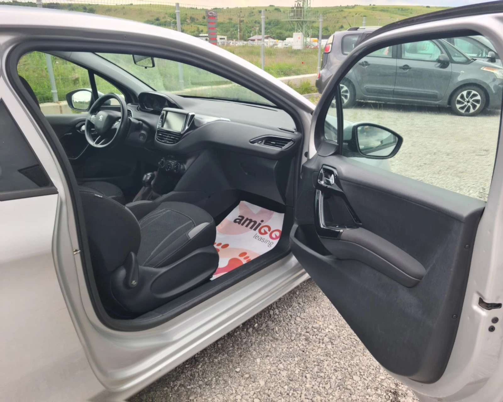 Peugeot 208 1.4HDi-3 врати,    2013г. EURO 5B 144158 KM - изображение 9