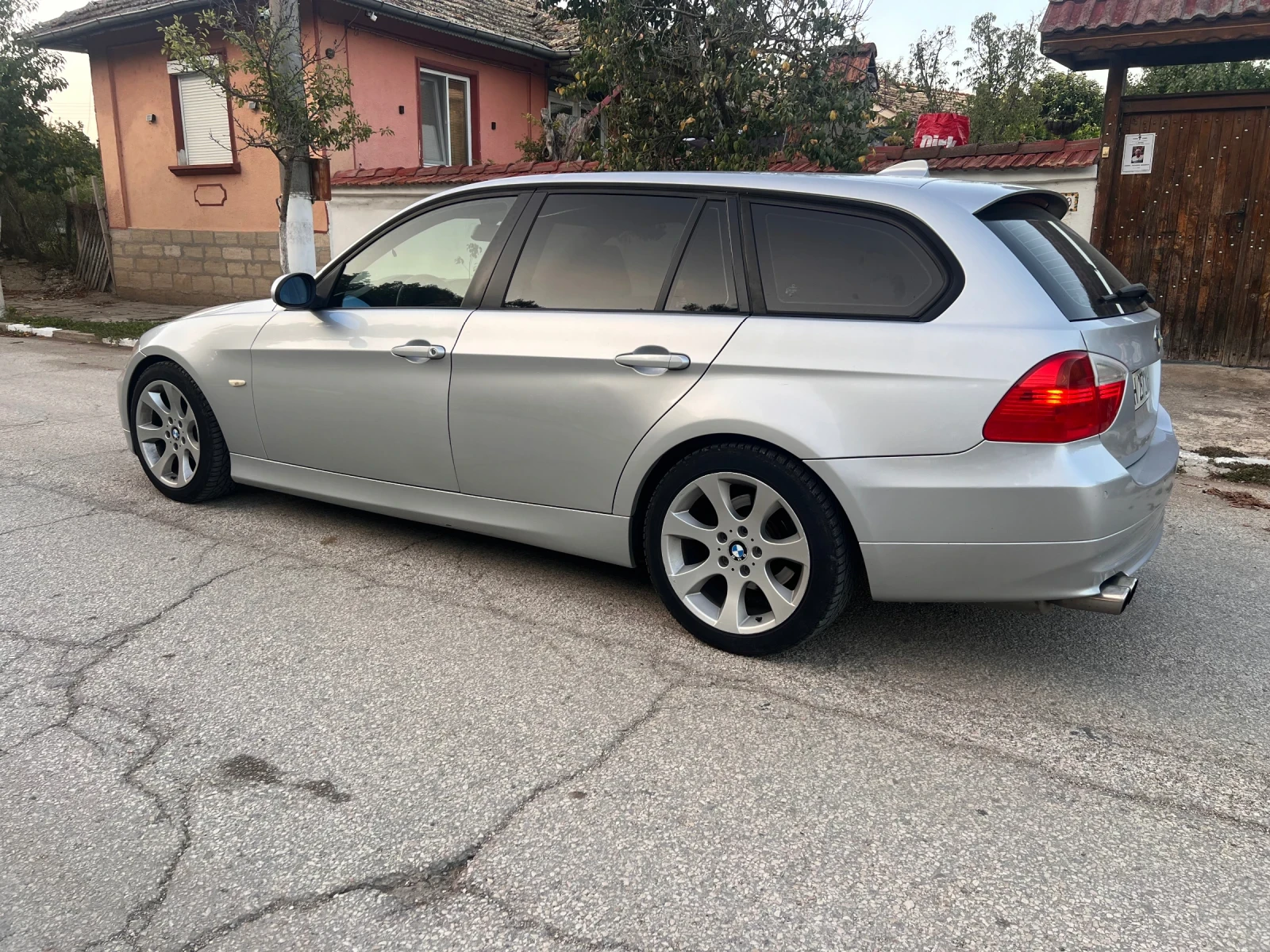 BMW 320 Bmw 320 i автомат , газ/бензин - изображение 6