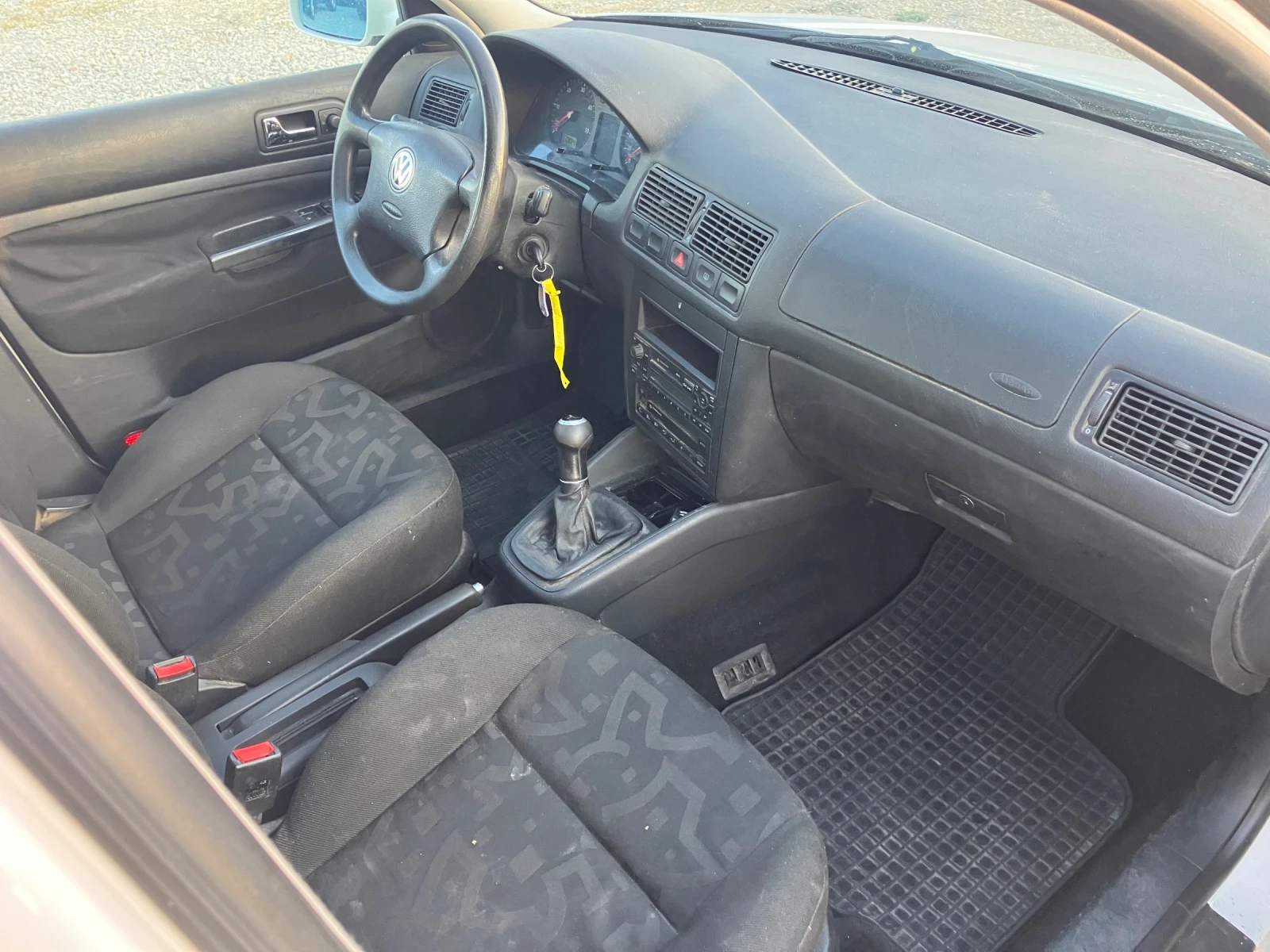 VW Golf 1.9 TDI 4X4 - изображение 6