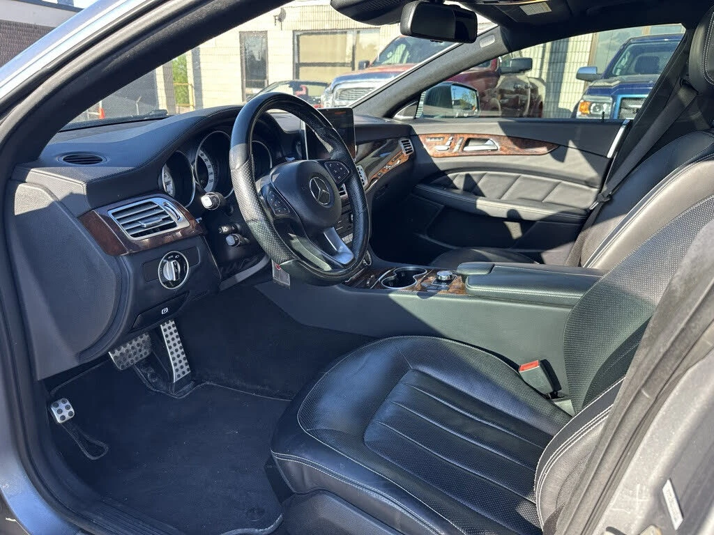 Mercedes-Benz CLS 550 * АВТО КРЕДИТ* ЦЕНА ДО БГ * СЕРВИЗНА ИСТОРИЯ *  - изображение 9