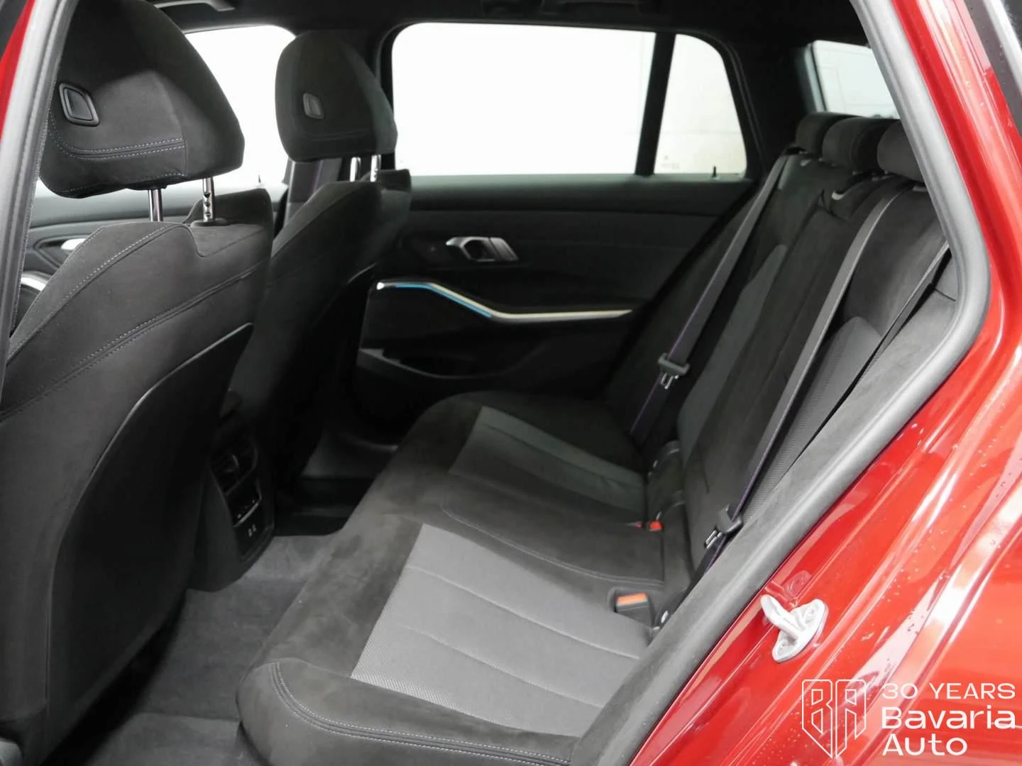 BMW 330 e xDrive Touring M Sport Paket Sportautomatic | Mobile.bg   8