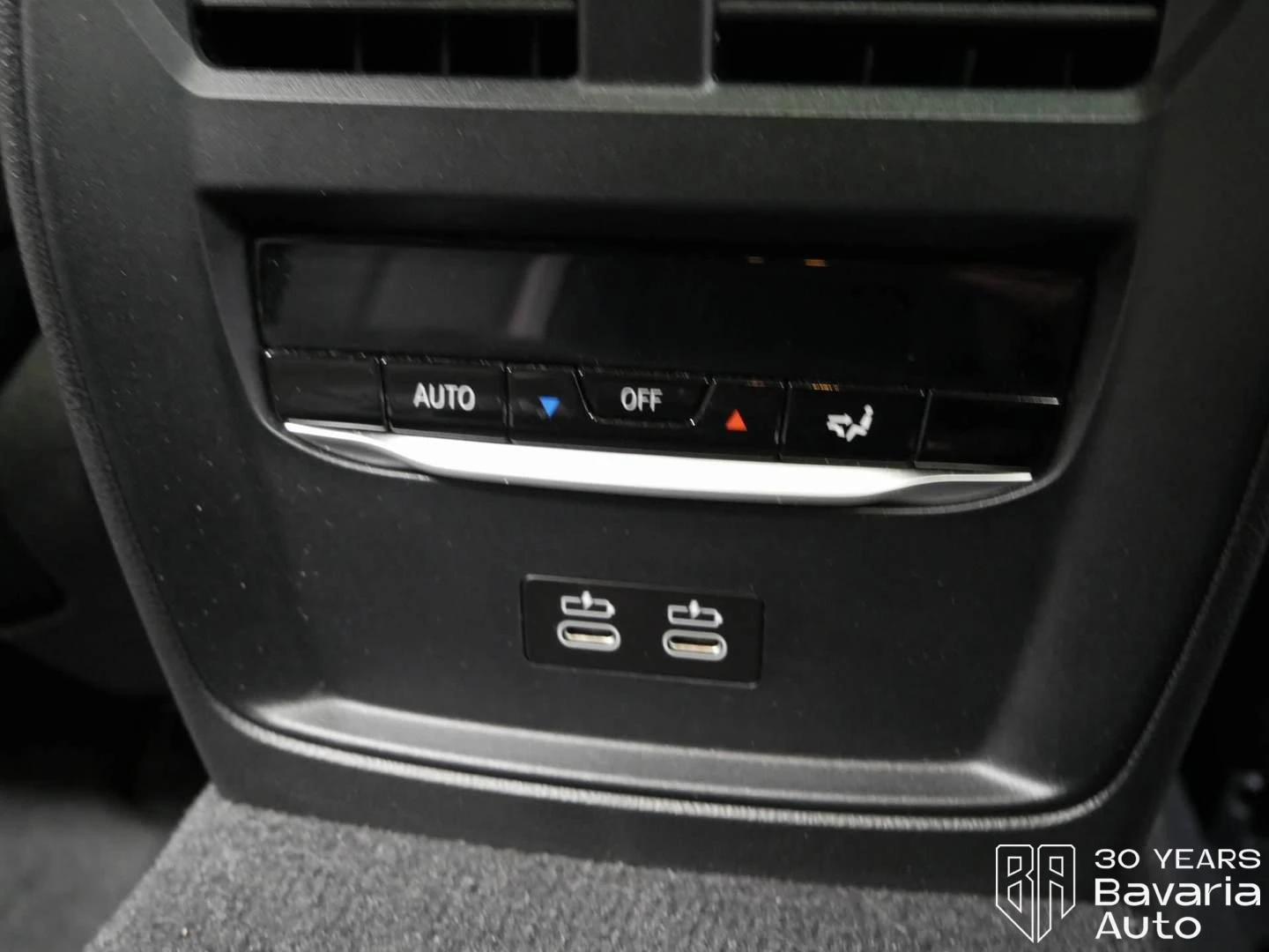 BMW 330 e xDrive Touring M Sport Paket Sportautomatic | Mobile.bg   16