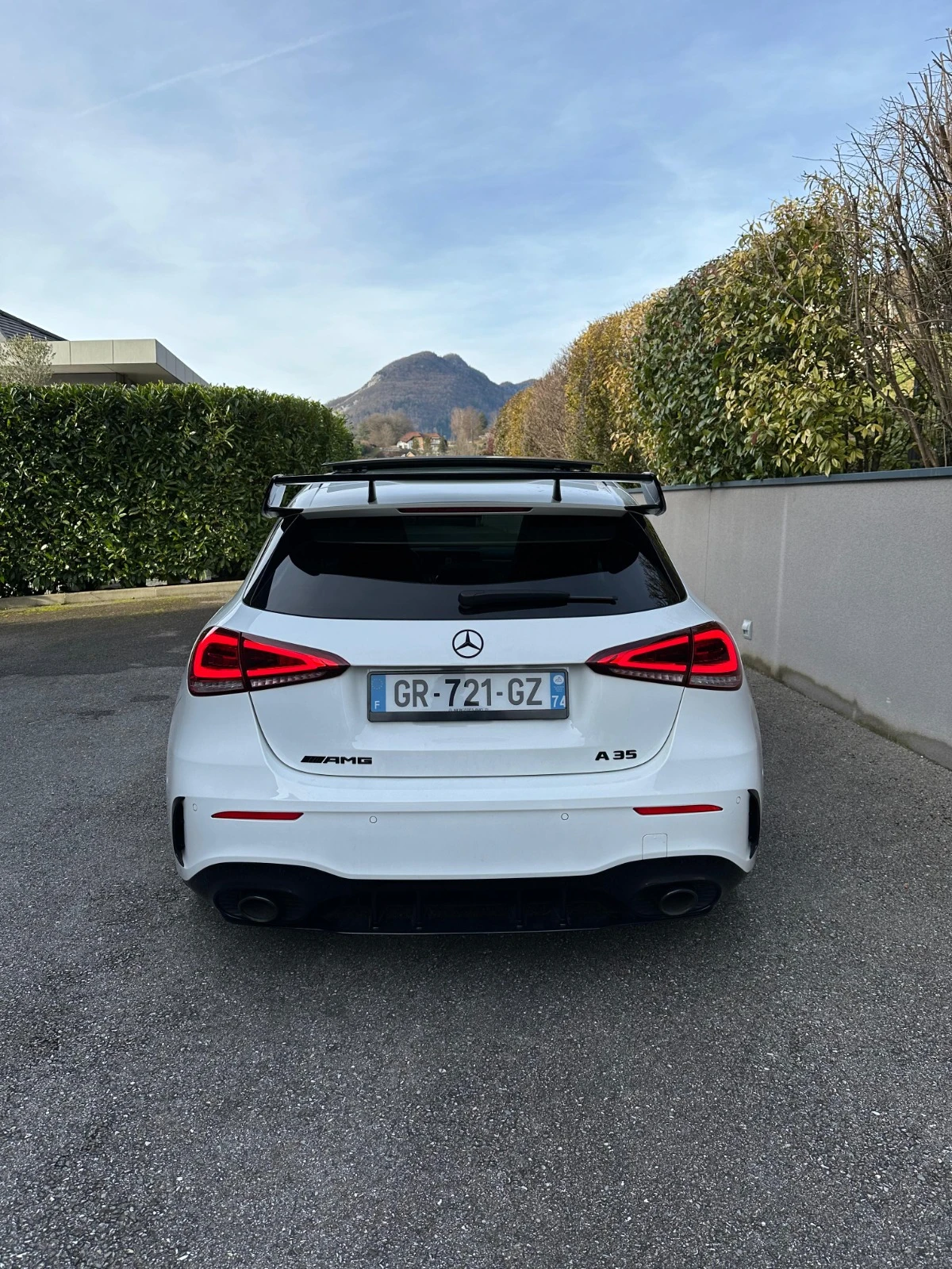 Mercedes-Benz A 35 class à 35 amg - изображение 4