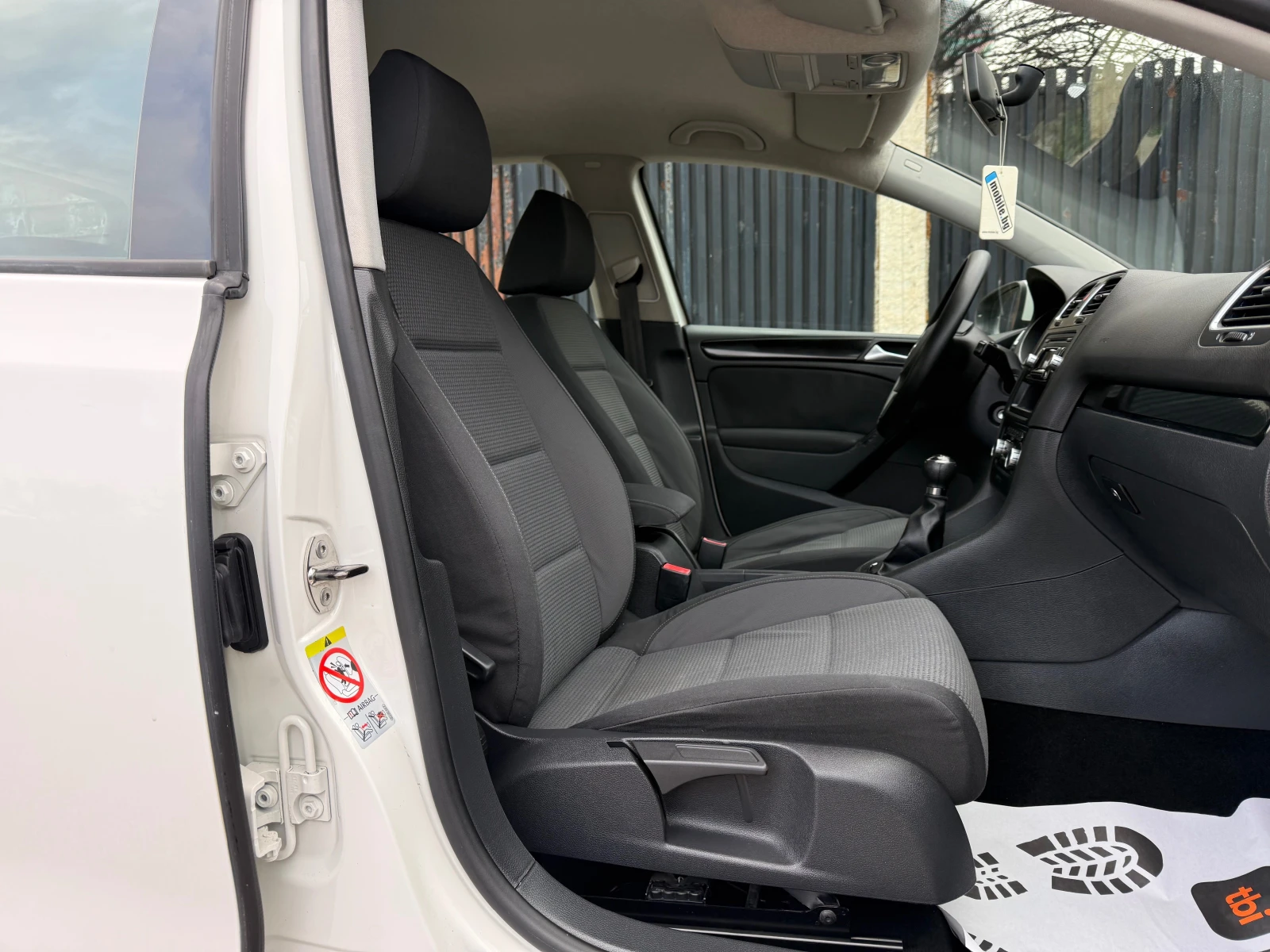 VW Golf 6 1.6i 102kc, снимка 8 - Автомобили и джипове - 53879281