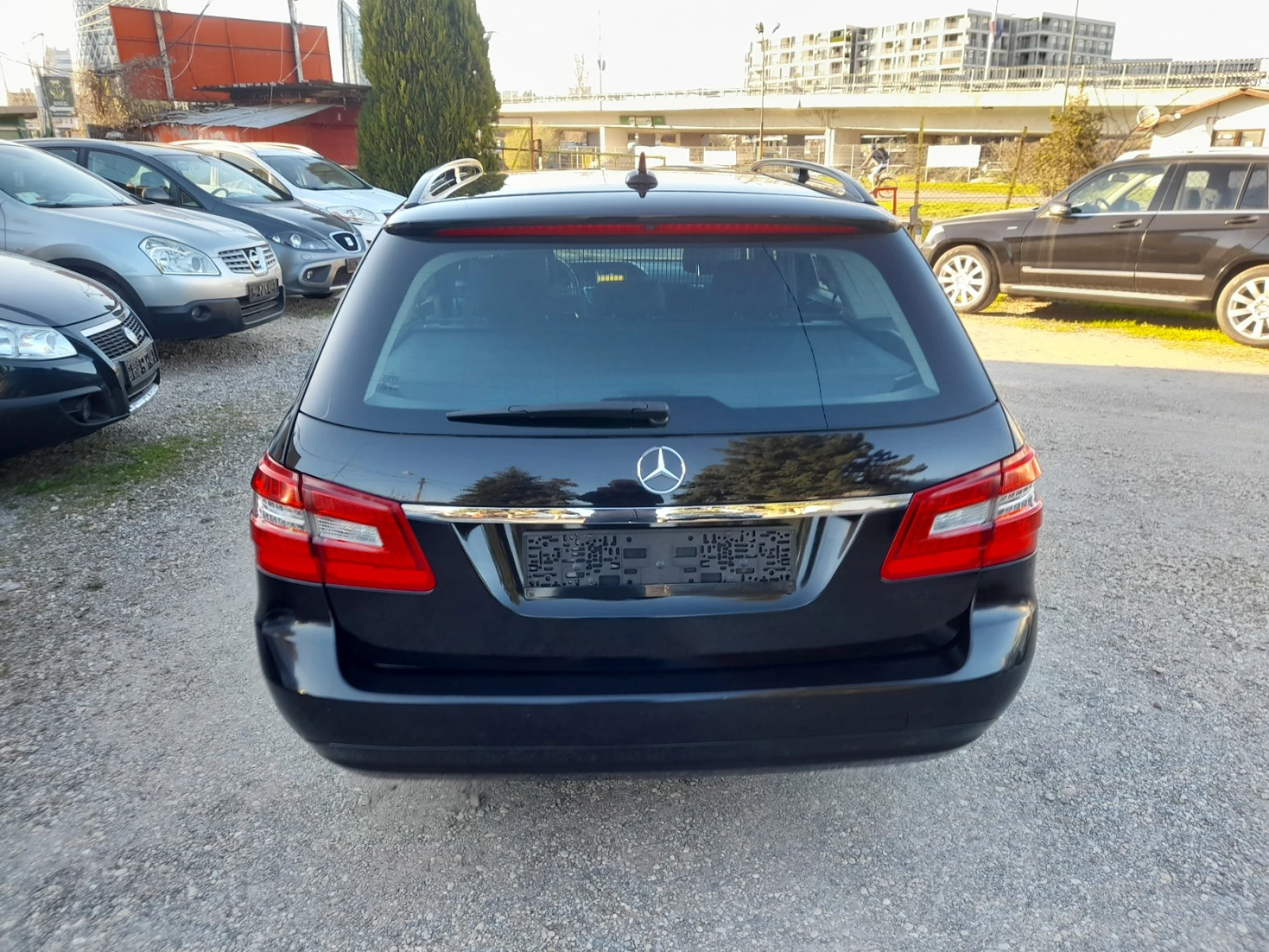 Mercedes-Benz E 220 2.2CDI, снимка 5 - Автомобили и джипове - 54155864