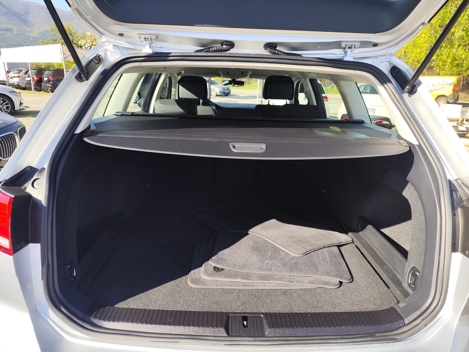 VW Passat 2.0TDi* ���������* EURO6C* NAVI* KLIMATRONIK*  | Mobile.bg � ����������� 13