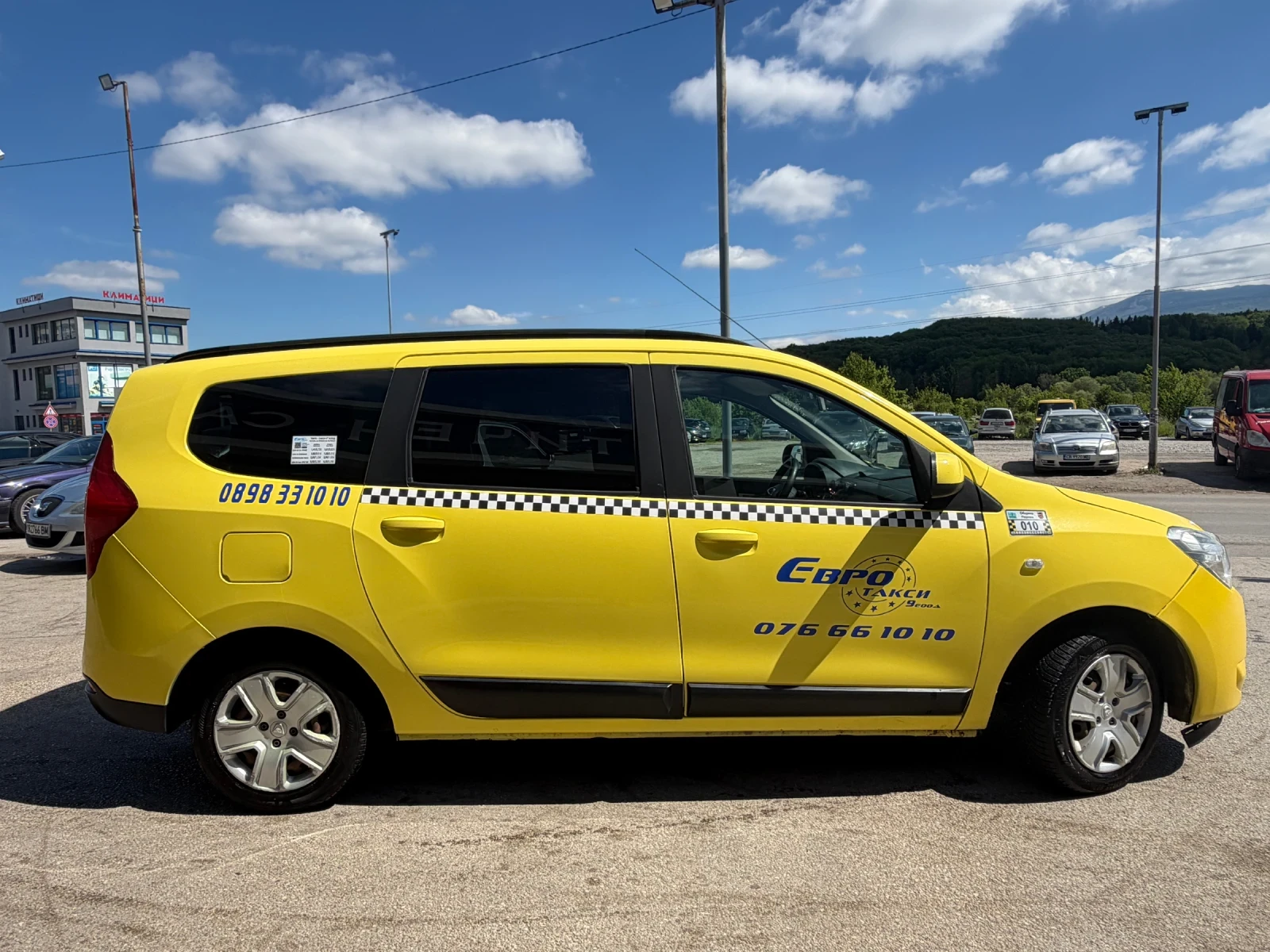Dacia Lodgy ГАЗ/БЕНЗИН* ТОП* СОБСТВЕН ЛИЗИНГ, снимка 4 - Автомобили и джипове - 54643141