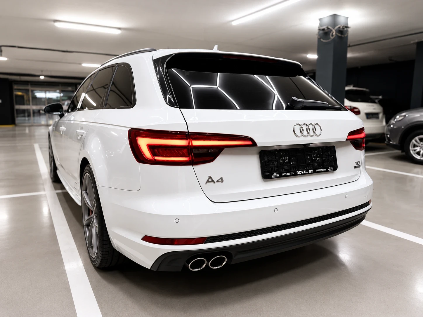 Audi A4 3XSLINE::DISTRONIK::PANORAMA::QUATTRO ::MASSAGE::, снимка 4 - Автомобили и джипове - 54717478