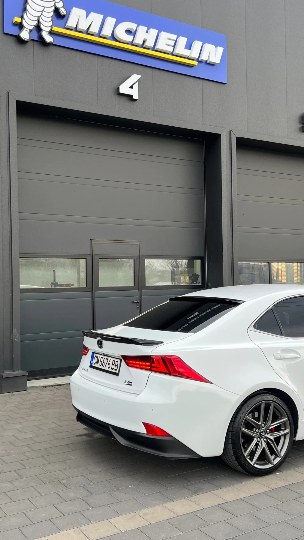 Lexus IS 300, снимка 2 - Автомобили и джипове - 54719344