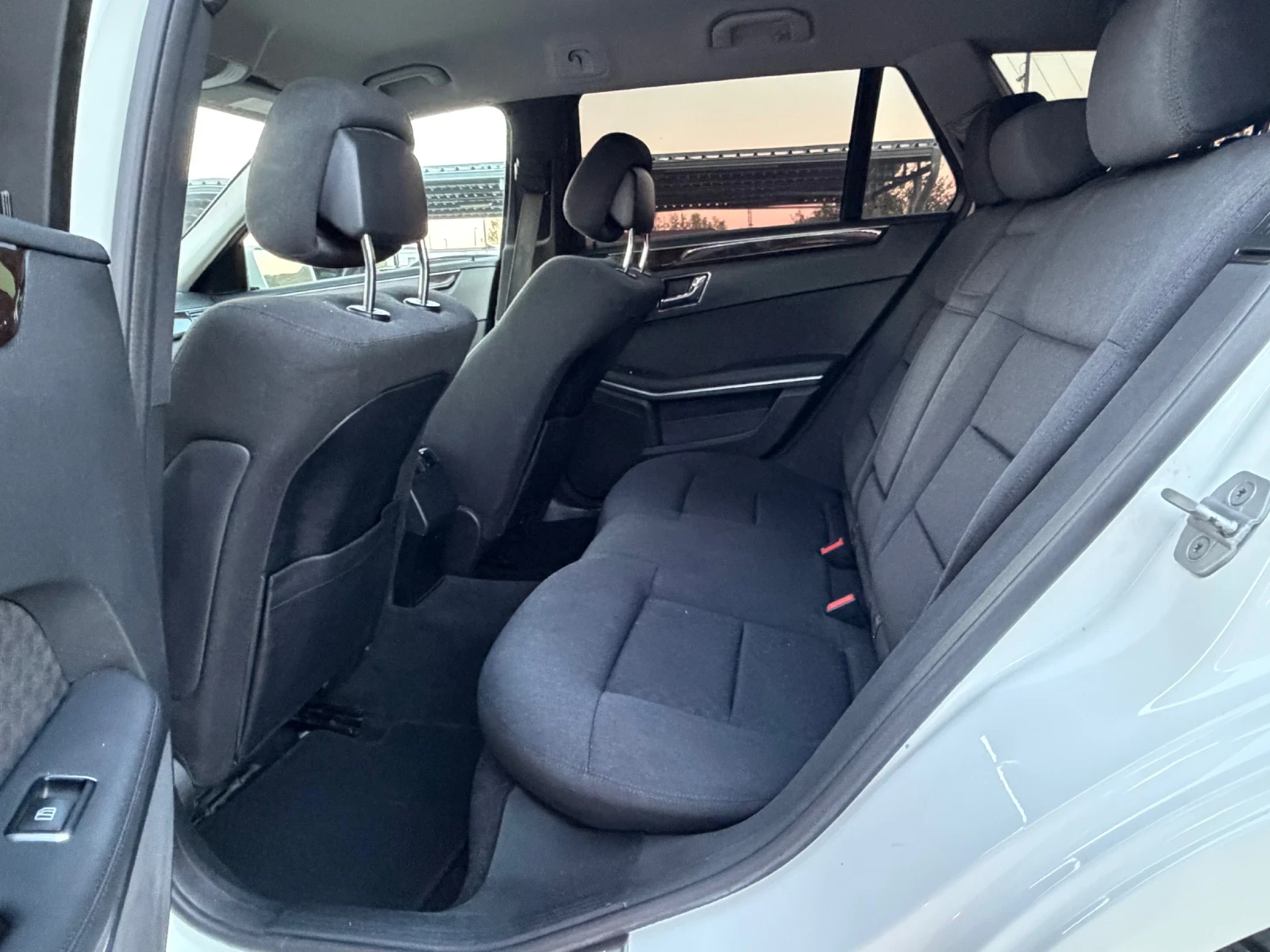 Mercedes-Benz E 220 2.2CDI ИТАЛИЯ АВТОМАТ, снимка 7 - Автомобили и джипове - 55732509