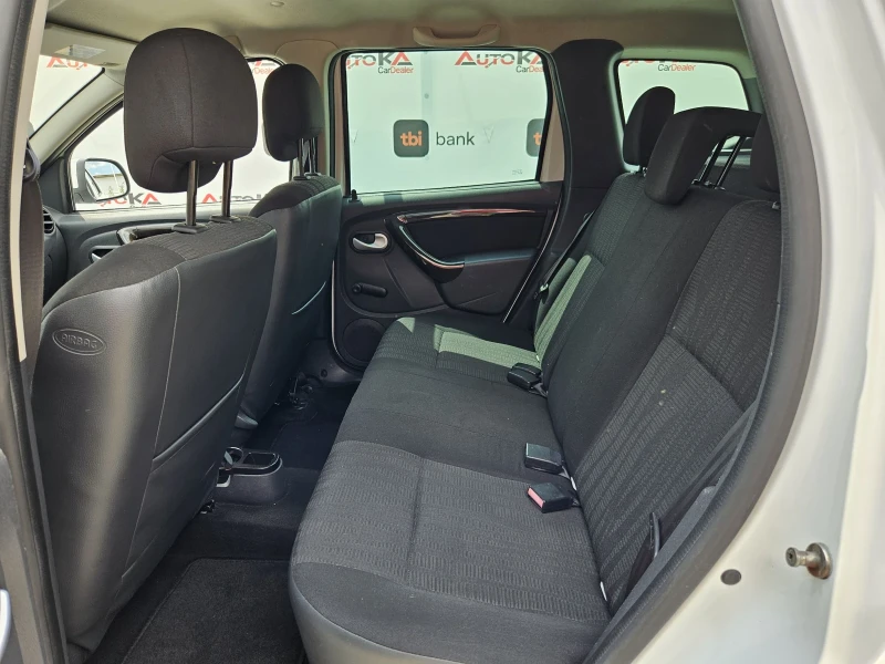 Dacia Duster 1.6I-105кс= ФАБРИЧНА ГАЗ= ПАРКТРОНИК= КЛИМАТИК, снимка 9 - Автомобили и джипове - 50547793