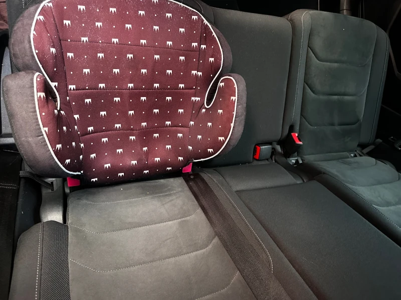 VW Tiguan 2.0, снимка 11 - Автомобили и джипове - 51278513