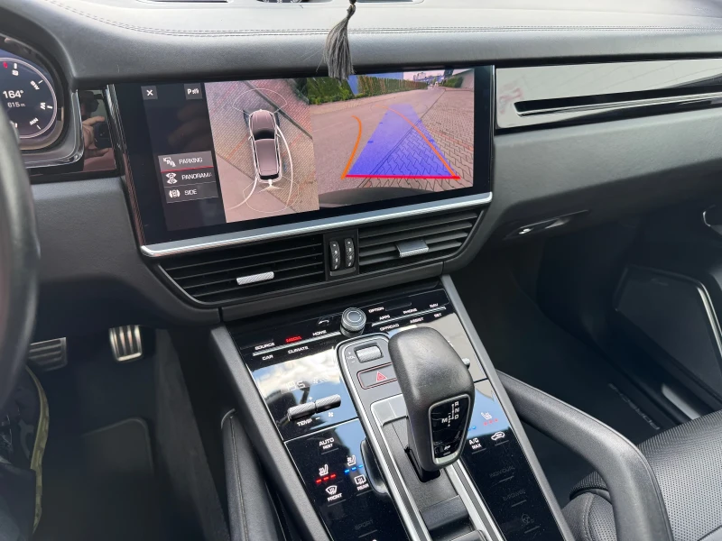Porsche Cayenne Platinum Edition.Night Vision/DISTRONIC/VAKUM/360, снимка 10 - Автомобили и джипове - 52623228