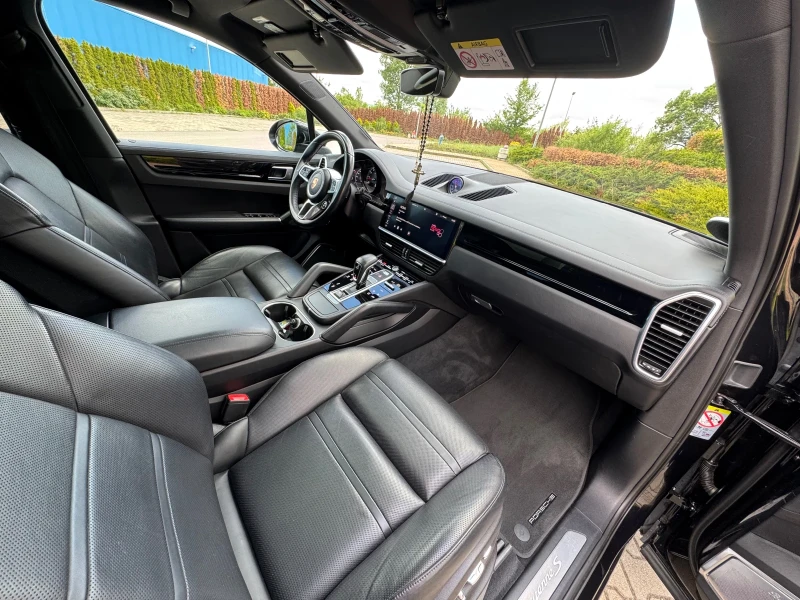 Porsche Cayenne Platinum Edition.Night Vision/DISTRONIC/VAKUM/360, снимка 6 - Автомобили и джипове - 52623228