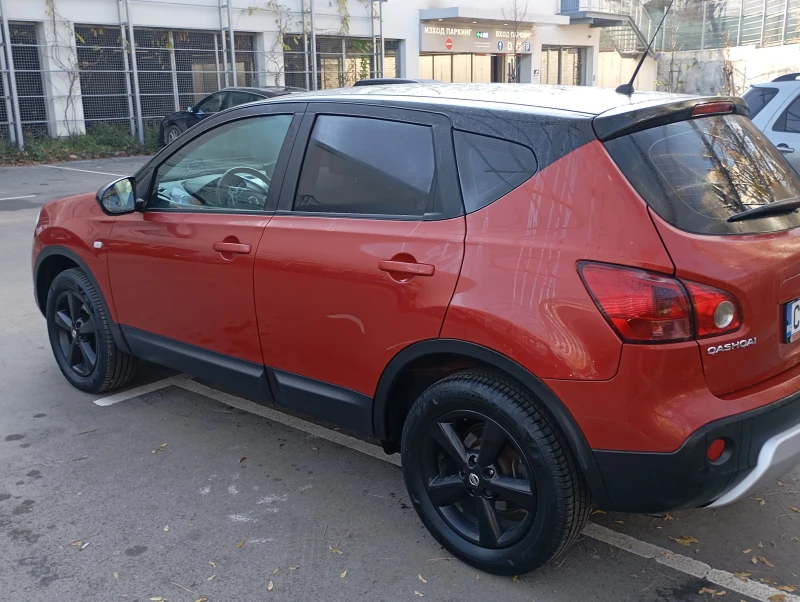 Nissan Qashqai, снимка 9 - Автомобили и джипове - 52855995