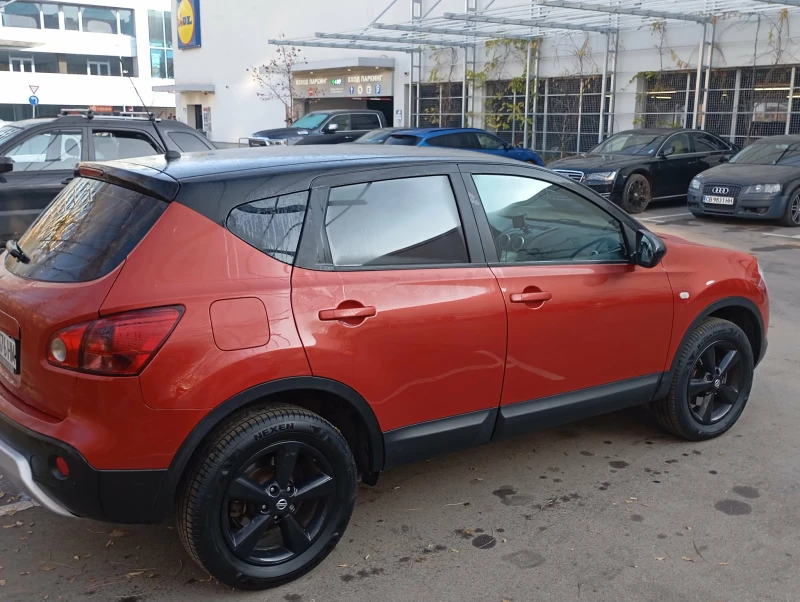 Nissan Qashqai, снимка 4 - Автомобили и джипове - 52855995