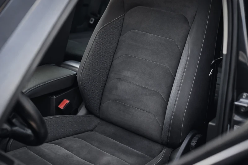 VW Tiguan BiTDI/4X4/DIGITAL/PANO/DISTRONIC, снимка 15 - Автомобили и джипове - 53049019