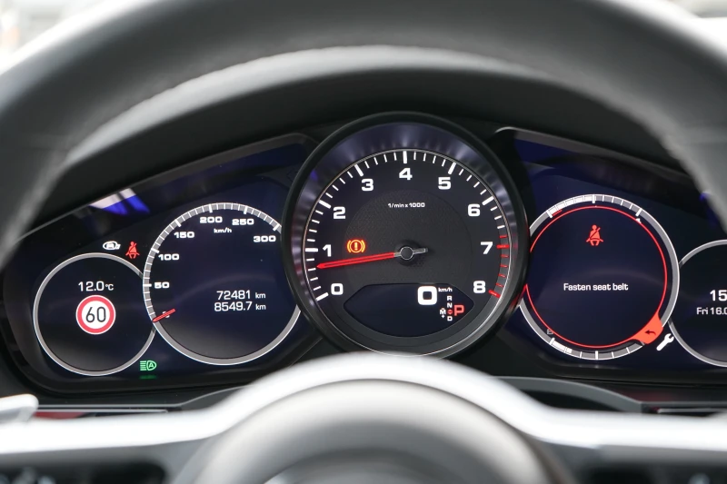 Porsche Cayenne S* PDCC* PSCB* BOSE* 360* KEYLESS* DISTRONIC, снимка 10 - Автомобили и джипове - 53123272