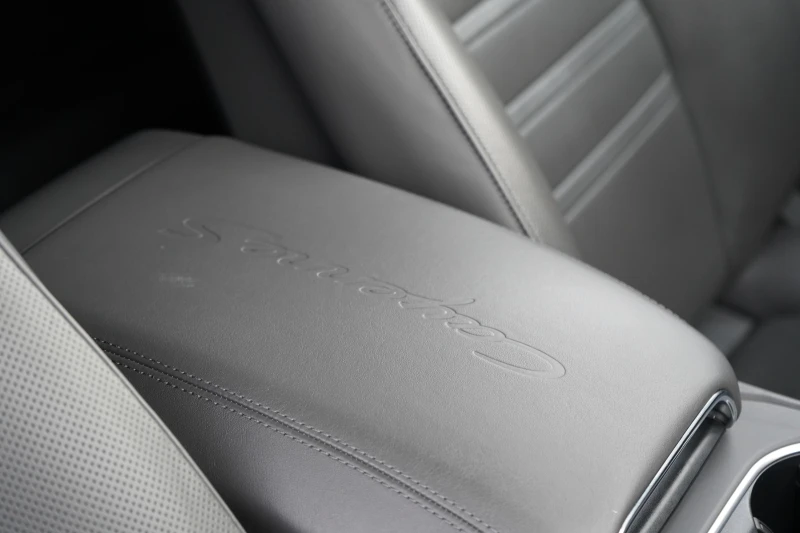 Porsche Cayenne S* PDCC* PSCB* BOSE* 360* KEYLESS* DISTRONIC, снимка 16 - Автомобили и джипове - 53123272