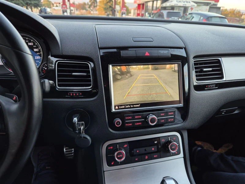 VW Touareg 3, 0 TDI, снимка 9 - Автомобили и джипове - 53431073