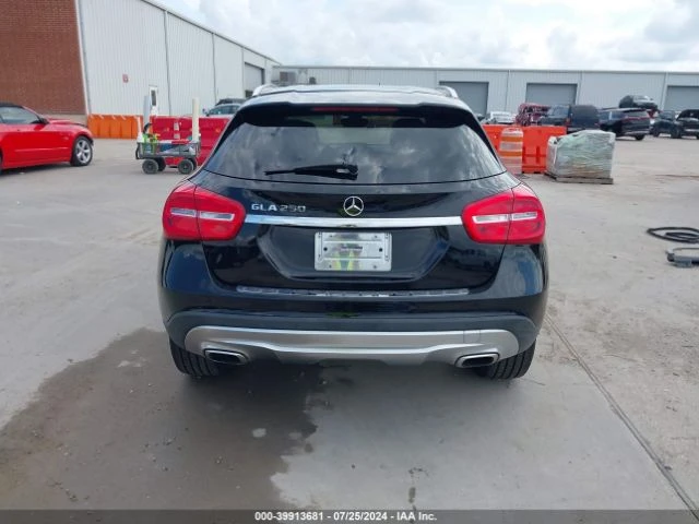 Mercedes-Benz GLA 250 ПОДГРЯВАНЕ КОЖА РЕАЛНИ КИЛОМЕТРИ , снимка 3 - Автомобили и джипове - 47651403