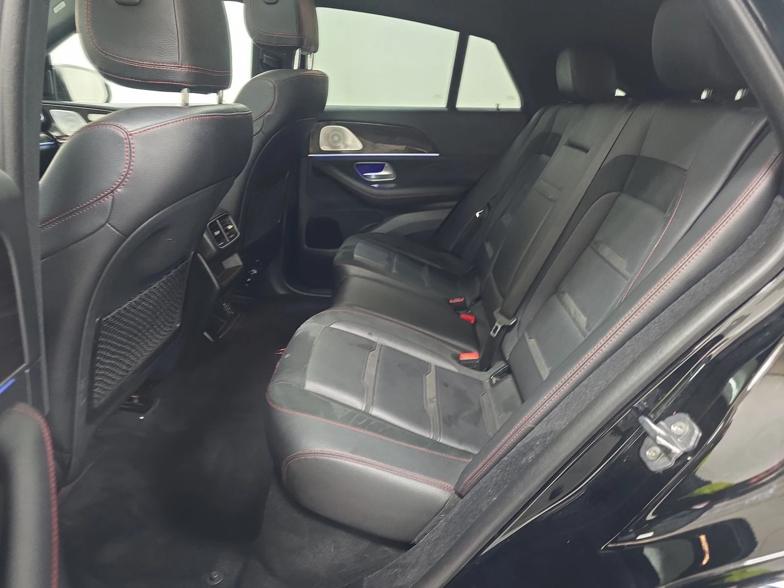 Mercedes-Benz GLE 53 4MATIC  М. ТОЧКА * BURMESTER * ПОДГРЕВ * KEYLESS * LED  - изображение 10