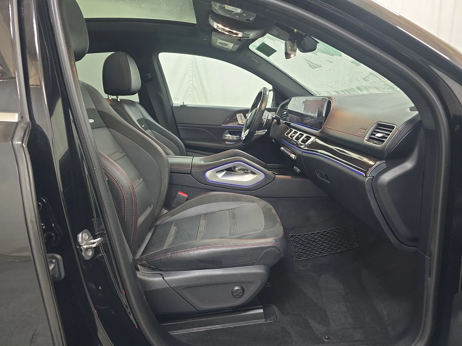 Mercedes-Benz GLE 53 4MATIC  М. ТОЧКА * BURMESTER * ПОДГРЕВ * KEYLESS * LED  - изображение 9